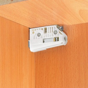 Accrochage murale pour meuble avec plaquette de fixation