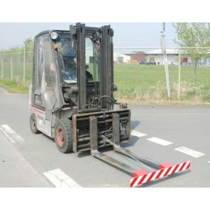 Protection de bout de fourches pour chariot élévateur