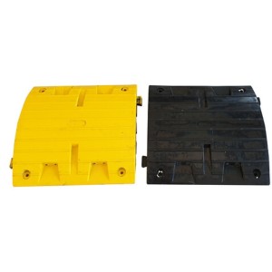 Ralentisseur caoutchouc poids lourds - 1 noir et 1 jaune